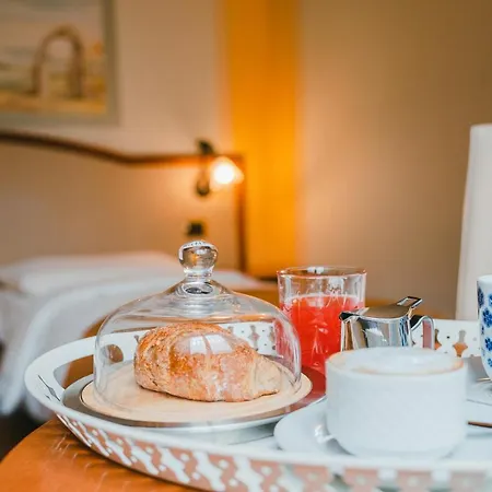 Dimora Dei Guelfi Bed & Breakfast *