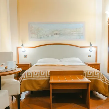 Dimora Dei Guelfi Bed & Breakfast Lucca
